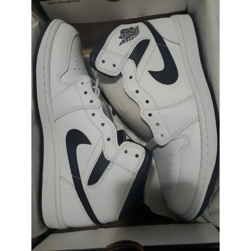 Nike Air Jordan 1 Mid Shoes White Black Panda Men's Size 9NEW